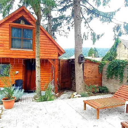 Apartmán Fahaz A Fenyok Alatt - Borostyankut Wellness Ii *