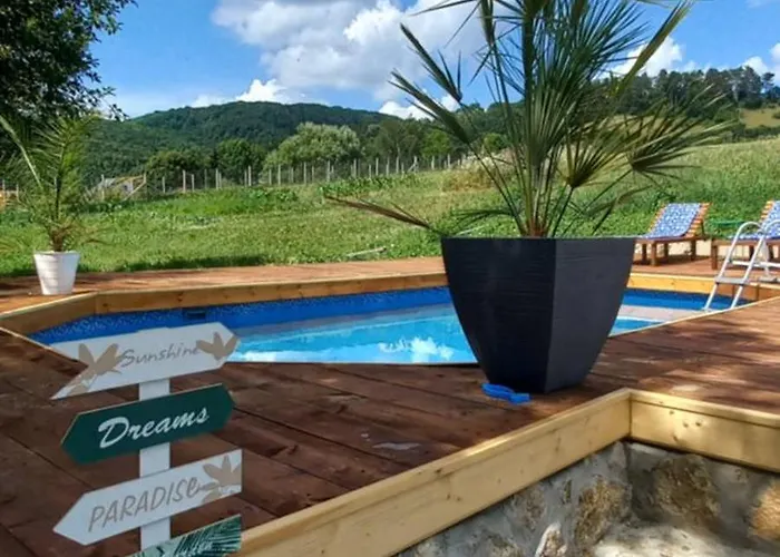 Fahaz A Fenyok Alatt - Borostyankut Wellness Ii Апартаменты *