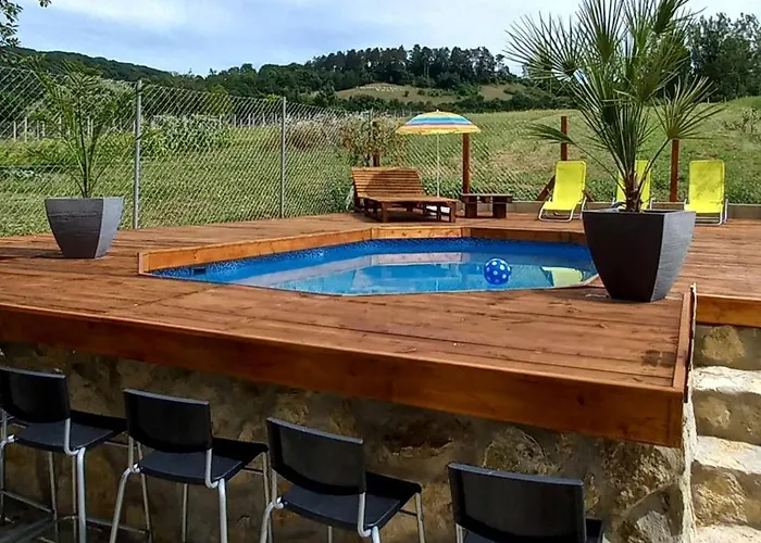 Апартаменты Fahaz A Fenyok Alatt - Borostyankut Wellness Ii Баконьбель